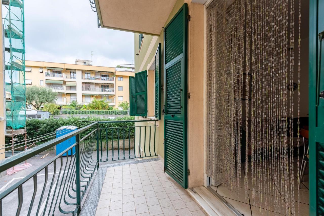 Joivy Cosy Flat With Parking In Chiavari Bagian luar foto