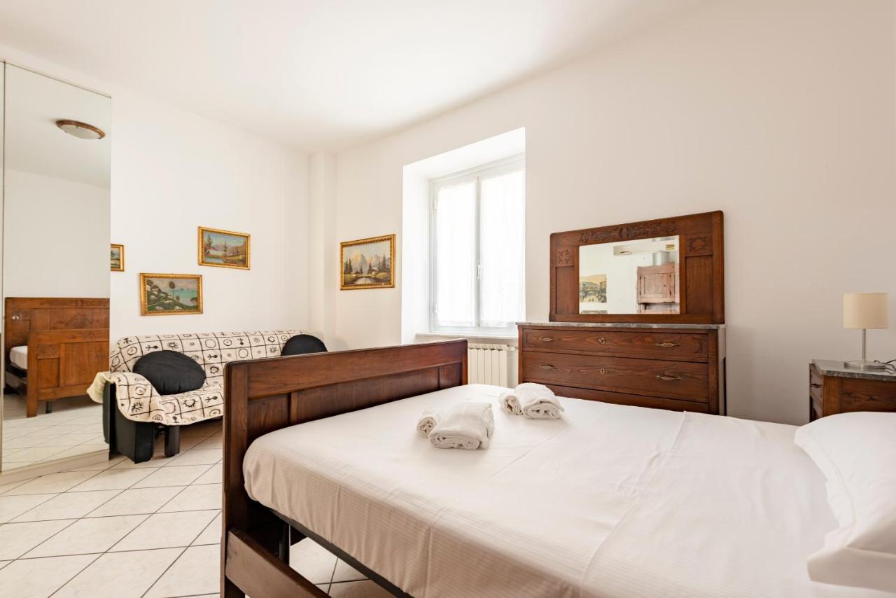 Joivy Cosy Flat With Parking In Chiavari Bagian luar foto